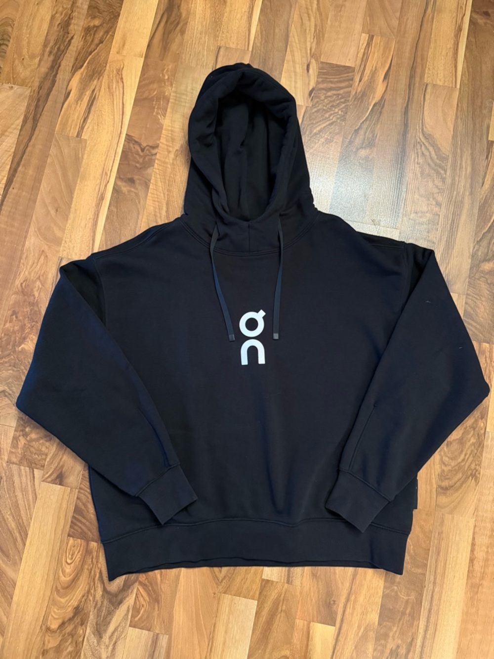 On Running On cloud WOMANS Club Hoodie Black Worn Once Large